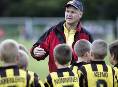 Filosofian keinoin eettisen valmentajan jäljillä