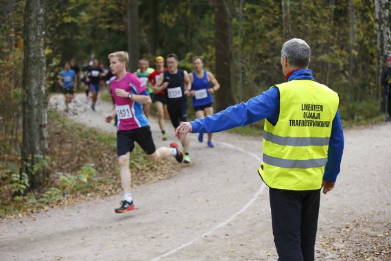 Mitkä ovat liikuntapolitiikan vaihtoehdot?