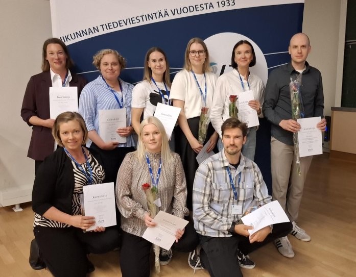Ulla-Maija Luoma (takana vas.), Maria Rantala, Tiina Savikangas, Maija Siltala, Mari Lamberg, Simo Siltanen, edessä Johanna Vesanto, Veera Puumalainen ja Onni Hämäläinen