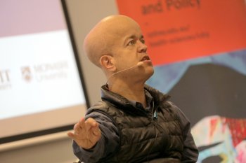 Professori Tom Shakespeare
