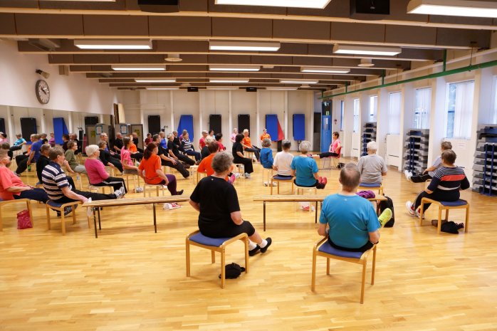 ikääntyneiden tuolijumppa